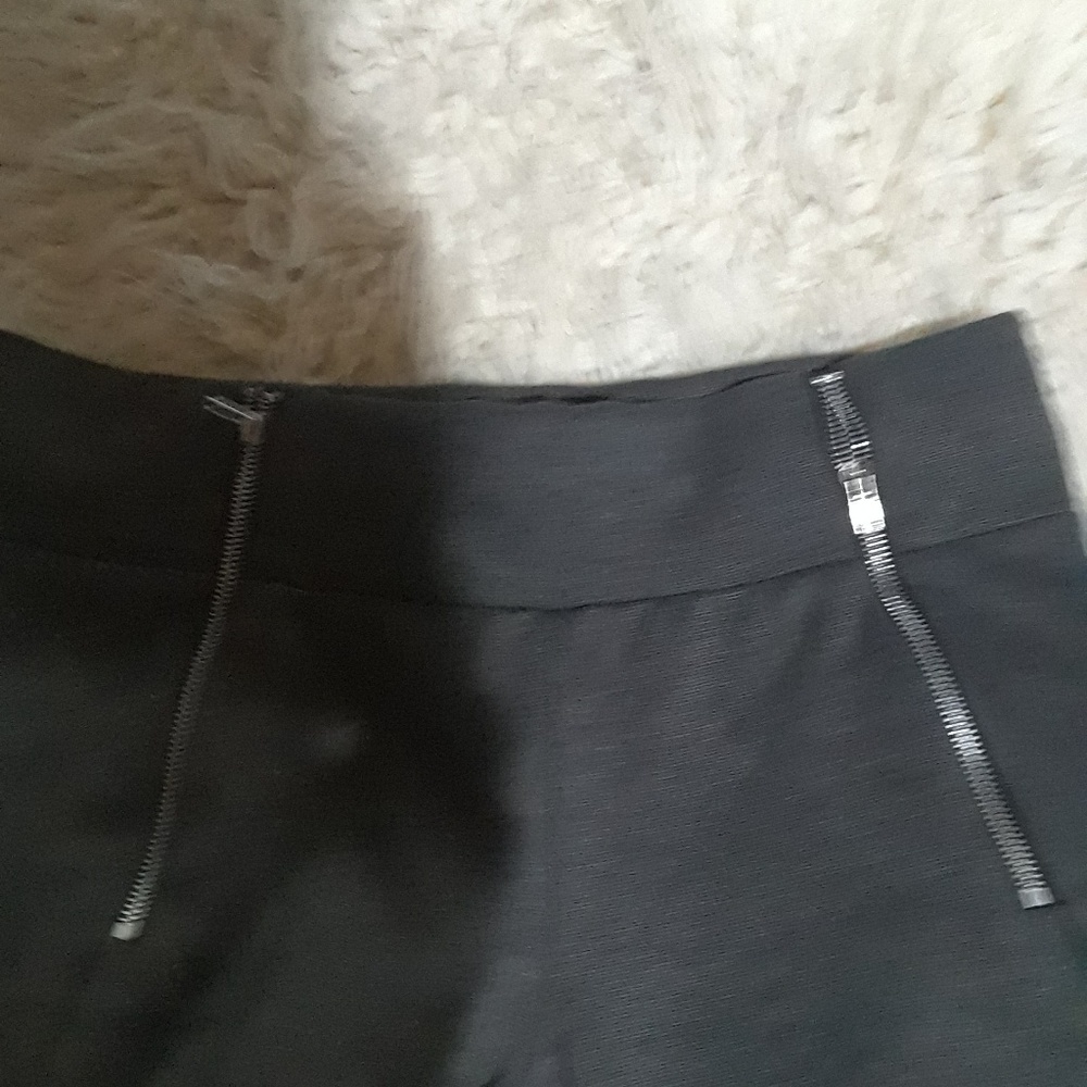Pants - Picture 2 of 7